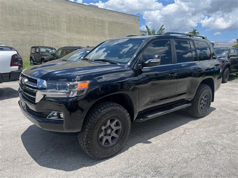 2021 Toyota Land Cruiser