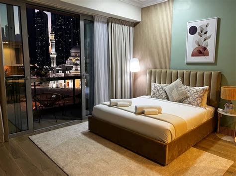 Dubai Holiday Rentals & Homes - Dubai, United Arab Emirates | Airbnb