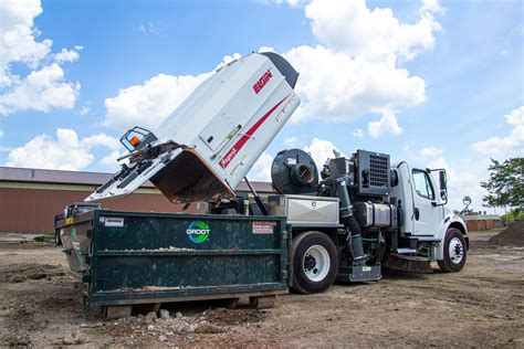 Elgin Sweeper Company | Elgin Street Sweepers