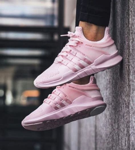 Pink Shoes 的图像结果