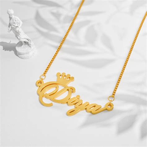 18K Gold Plated Crown Name Necklace – Klassy