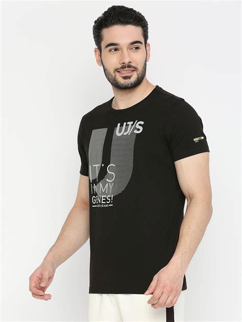 Men Premium Cotton Black Round Neck Tshirt- Underjeans By Spykar