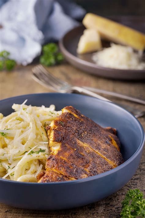 Blackened Chicken Alfredo - BestEver.Guide