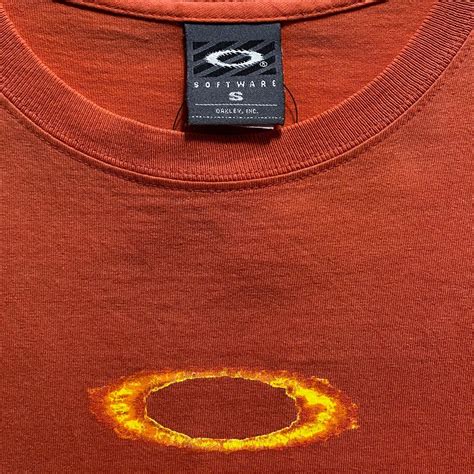 vintage 1990’s OAKLEY print tee “mad science” | NOIR ONLINE