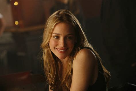 Piper Perabo Looper Pictures