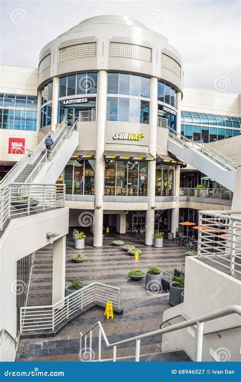 7021 Hollywood Blvd is Home To LA Fitness, Fresh & Easy Neighborhood ...