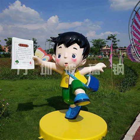 广州商场定制玻璃钢卡通蜻蜓雕塑布置商场美陈-方圳雕塑厂