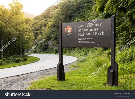 544 Smoky Mountain National Park Signs Images, Stock Photos & Vectors ...
