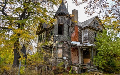 Abandoned Buildings In Downtown Detroit