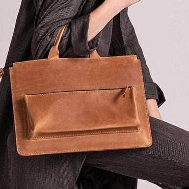 Buy Branded Tan Minimalist Design Leather Laptop Sleeve For Women-Kinnoti