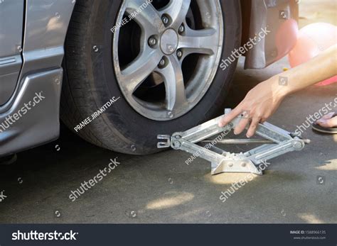 551 Car Lift Kits Images, Stock Photos & Vectors | Shutterstock