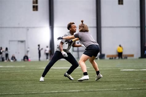 Defensive Back Training 的图像结果