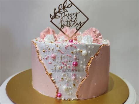 Pink Gold Foult Line Theme Cake