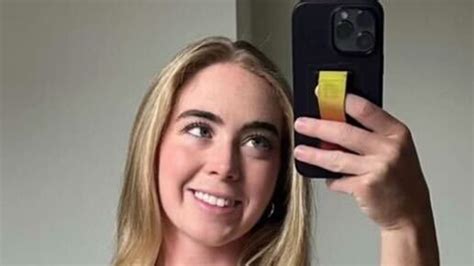 Grace Charis shows off toned midriff in tiny shorts as stunning golf influencer gives fans look ...