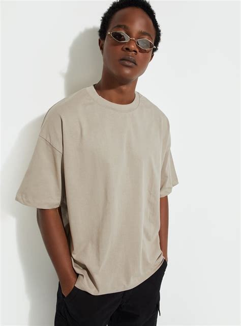 Buy URB_N Men Boxy Fit Solid T-shirt Online at just Rs. 399.0 ...