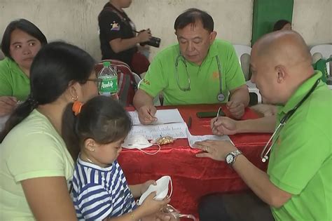 Ilang evacuation centers sa Batangas hinatiran ng tulong medikal | ABS ...