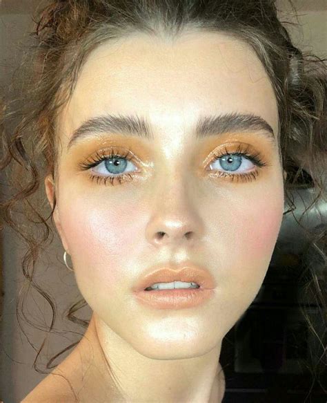 70s prom makeup