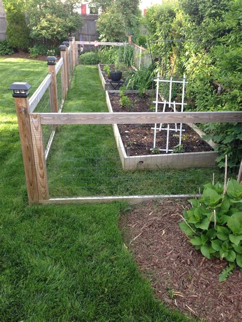 Vegetable Raised Garden Bed Fence