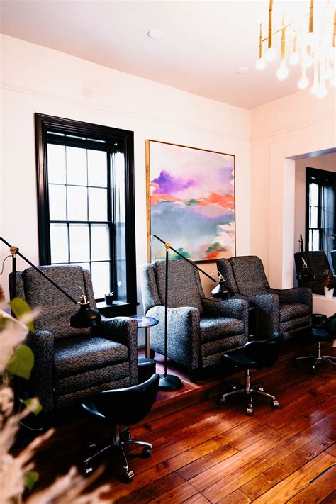 Natural & Non-Toxic Nail Salon in Nashville, TN — Poppy & Monroe