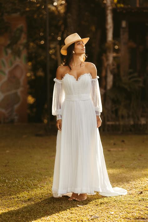 Big+Breasted+Asian+Women Photos, Download The BEST Free Big+Breasted ...