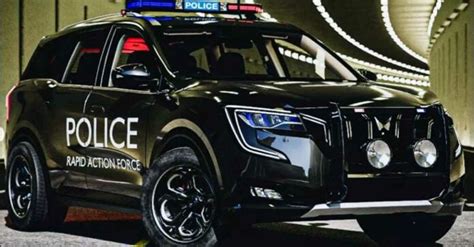 Mahindra XUV700 Looks DOPE in Police Car Livery » Car Blog India
