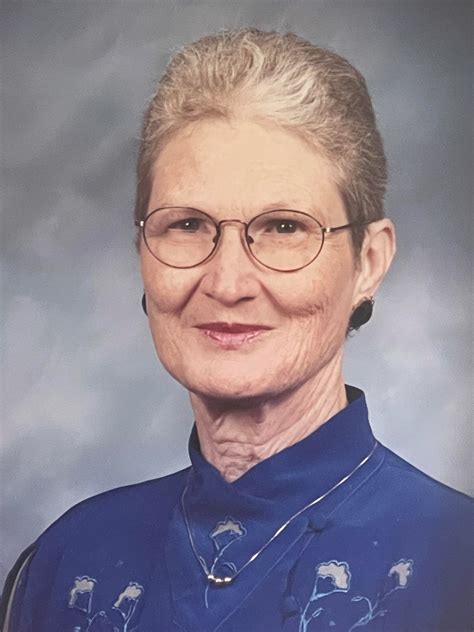 Vivian Willis Hollis Obituary - Pensacola, FL