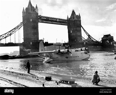 A Giant On The Thames "Battle of Britain" Arrival Londoners and ...