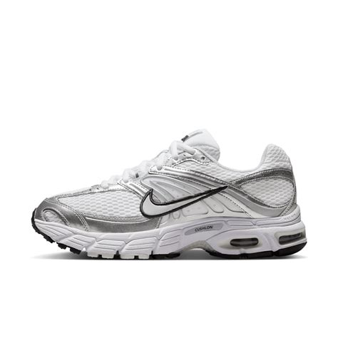 Air Max Moto 2K Shoes. Nike IL