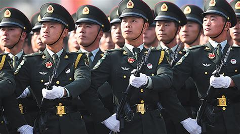 在国际军事合作成就展的弹幕墙留言，总共分三步 - 中华人民共和国国防部