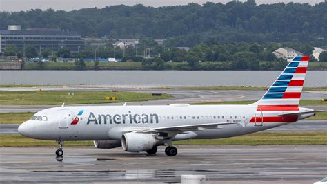 American Airlines Airbus A320-214 - oneworld virtual
