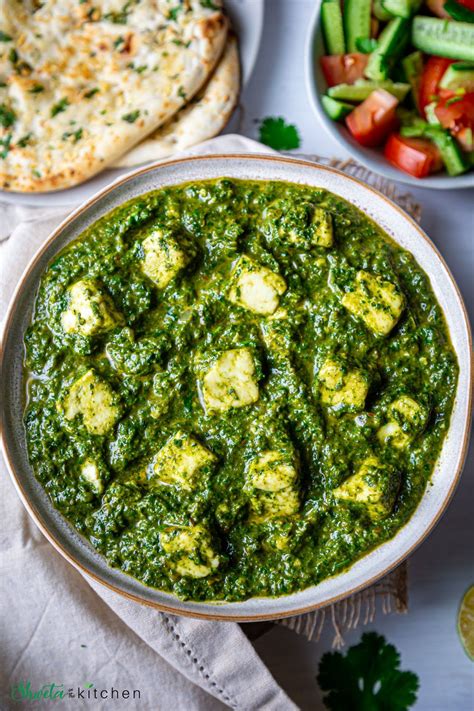 Palak Paneer Recipe (Indian Spinach Paneer)
