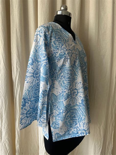 Flared sleeves tunic