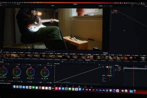 Image result for QuickTime Player Subtitles Button