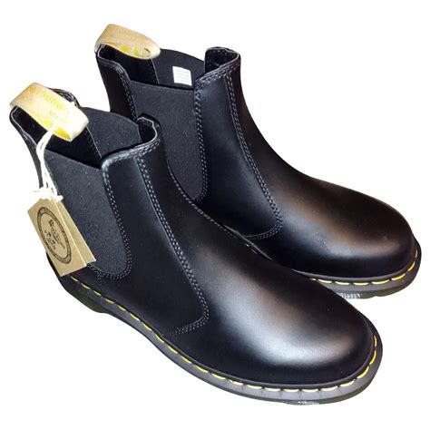 Dr. Martens AirWair 2976 Chelsea Vegan Black Boots Air-cushioned ...