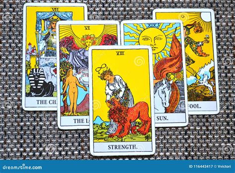 The Strength Tarot Card Brave Strong Self Confidence Stock Illustration ...