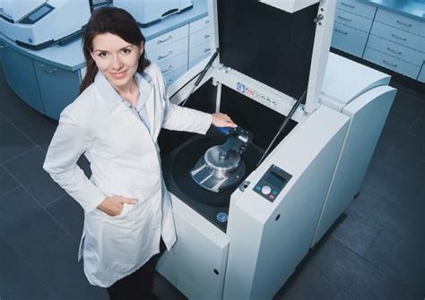 Vibratory Disc Mill RS 200 Fast sample homogenization for spectral ...