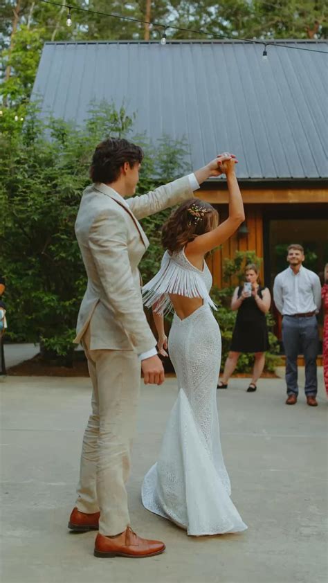 Survivor s joe anglim sierra dawn s boho western wedding – Artofit