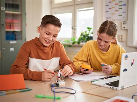 AKX00023 Arduino | Arduino Education Starter Kit AKX00023 | 250-8675 | RS