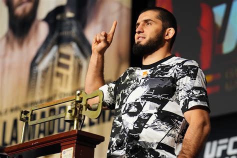 Islam Makhachev, Zhang Weili seek spots in exclusive club at UFC 322