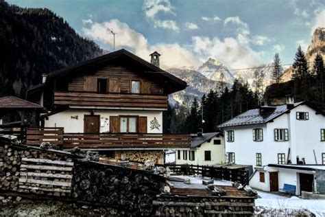 CASA ALFREDINO (Rocca Pietore) - Apartment Reviews, Photos, Rate ...