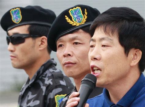 Cellphones smuggled into N. Korea allow defectors to hear from families ...