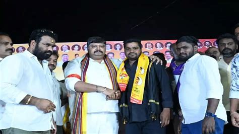 Chittoor Janasena Party Leader Joined In Tdp,ఇదేం విచిత్రం.. టీడీపీలో ...