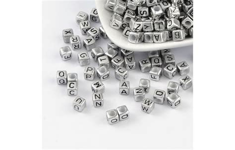 Plastične metalizirane perle , dimenzije 6x6mm rupa 3mm. Pakovanje ...