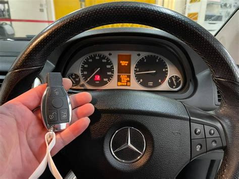 Mercedes Key FOB Programming Instructions 的图像结果