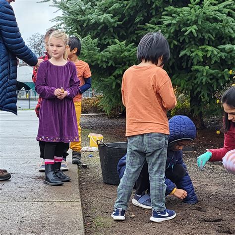 Redmond Elementary Garden Club