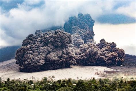 Volcanic Pyroclastic Flow Phillipines 的图像结果