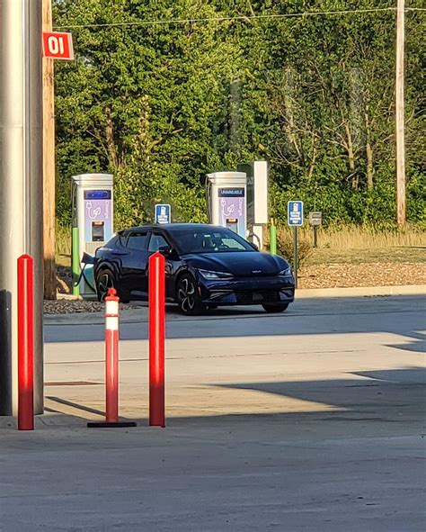 Big Apple Travel Center Joplin | Joplin, MO | EV Station