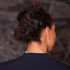 Professional Curly Hairstyles by 8 Professional Hairstyles For Curly Hair Naturallycurly Professional Curly Hairstyles