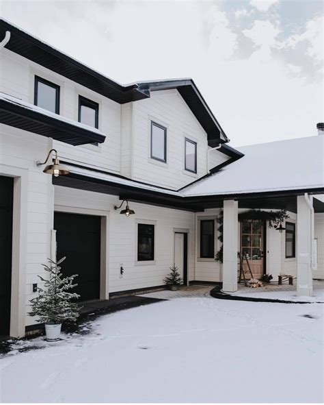10 Best Exterior White Paint Colors | White exterior paint, White paint ...