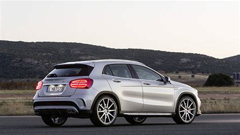 2014 Mercedes GLA45 AMG photos and video - Overdrive